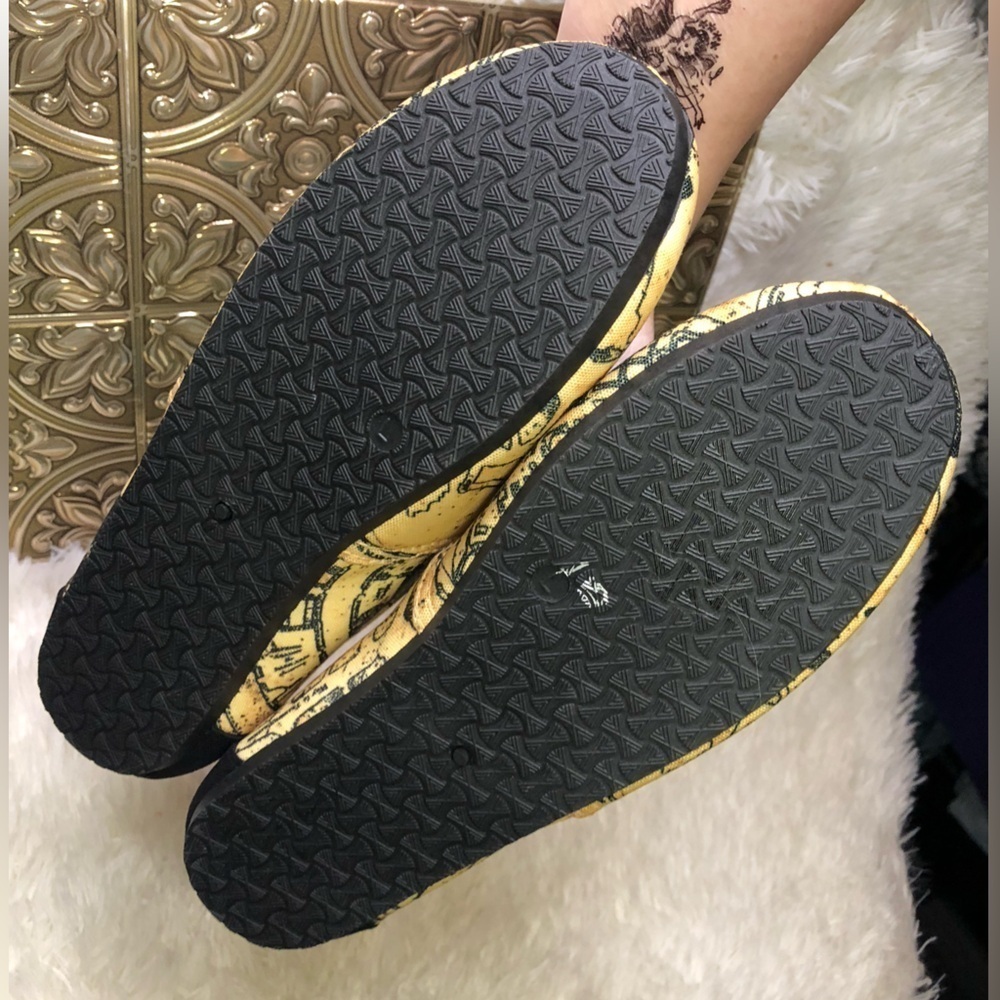 Warner Bros. Harry Potter Themed Women's Loafers - Tan and Black L 10/11 - Picture 15 of 16